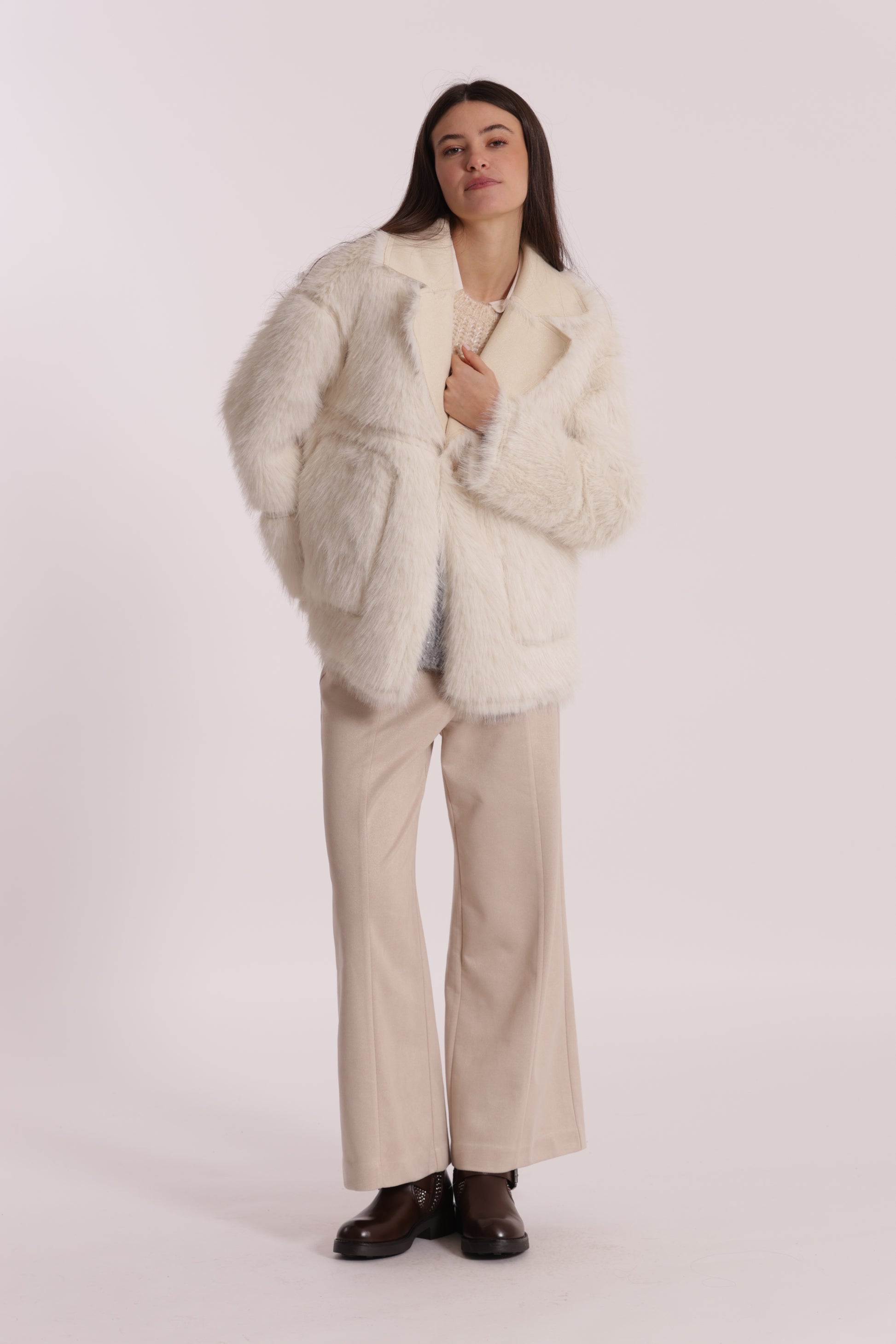PANTALONE CROPPED EFFETTO CAMOSCIO