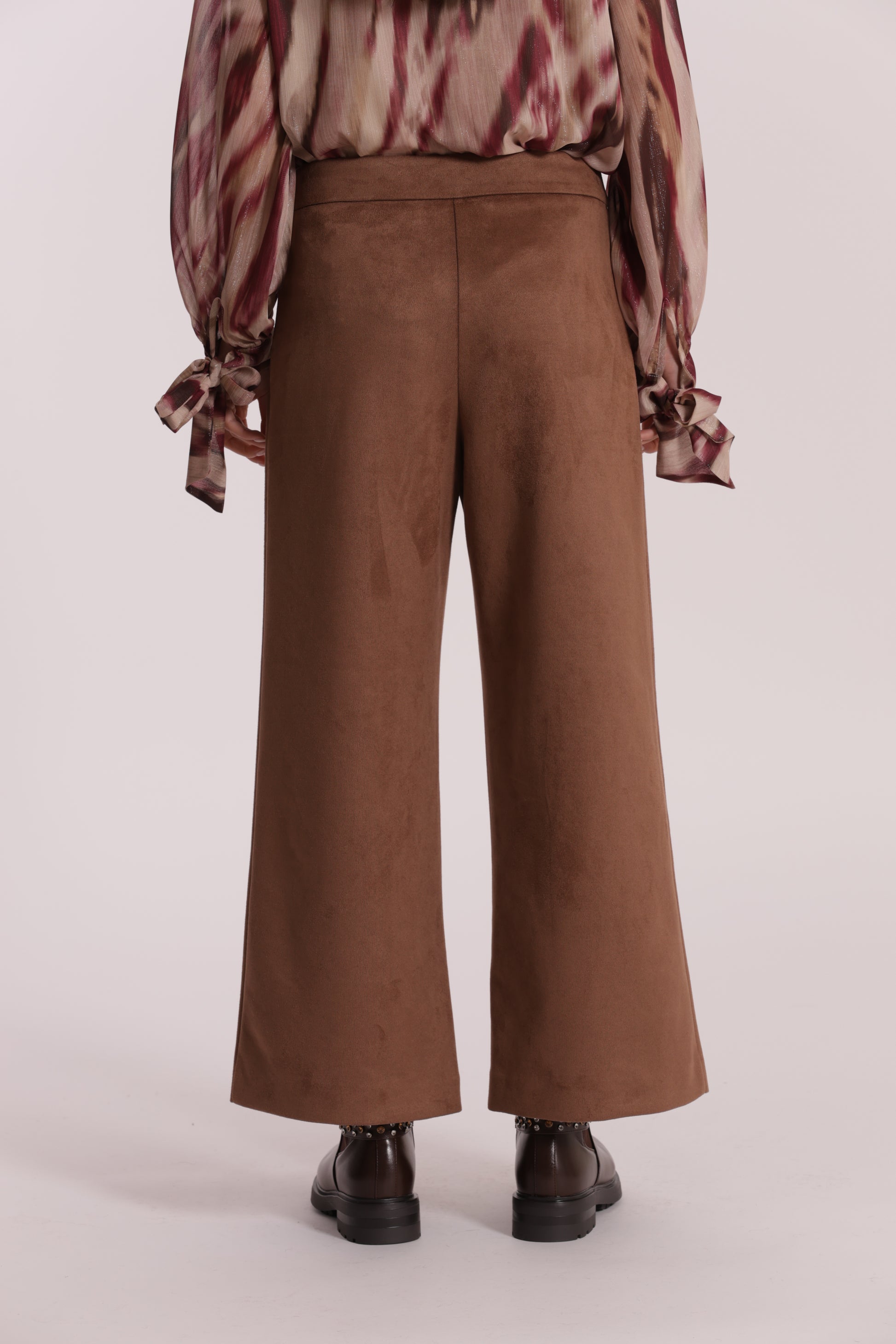 PANTALONE CROPPED EFFETTO CAMOSCIO