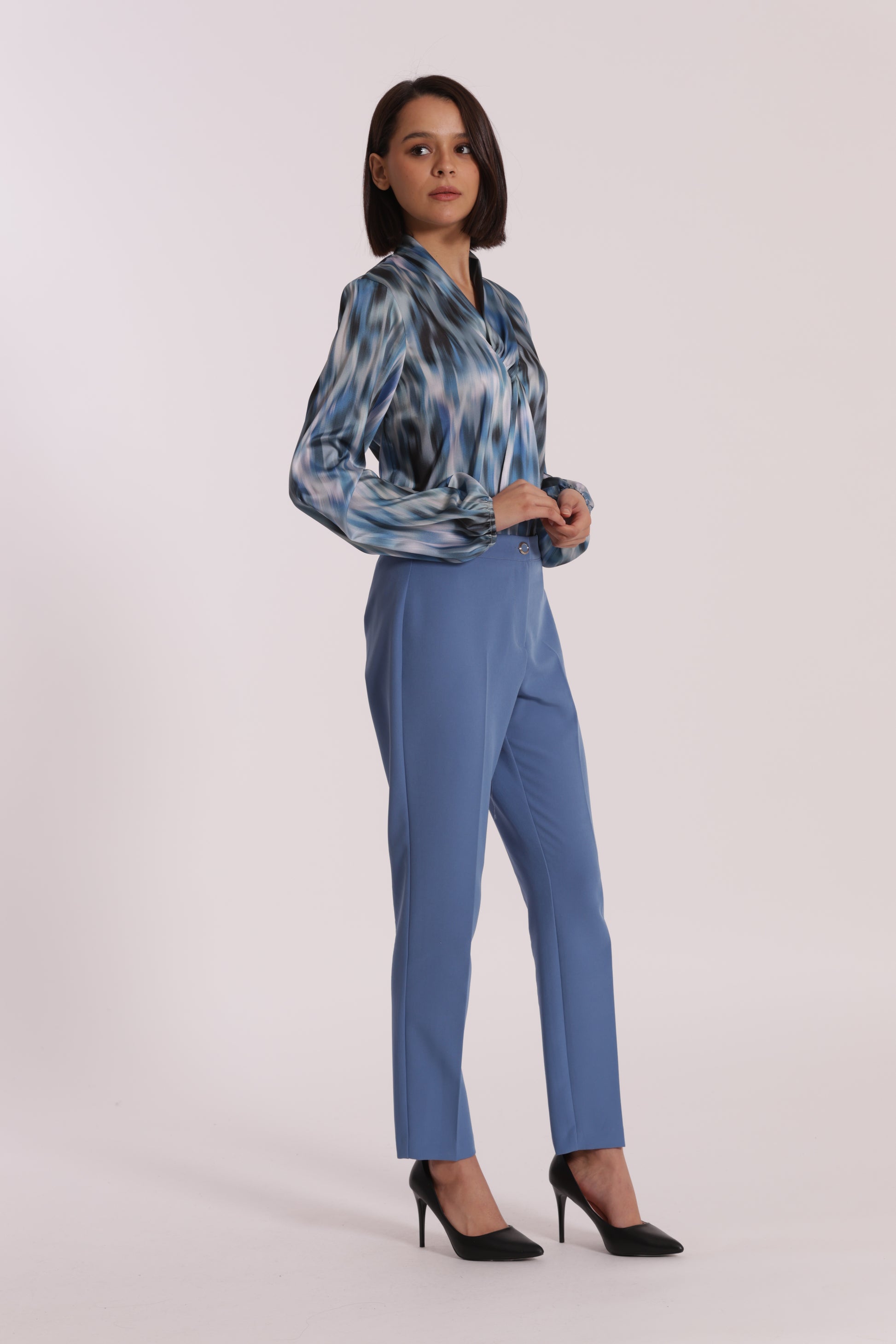 PANTALONE SIGARETTA IN TESSUTO TECNICO