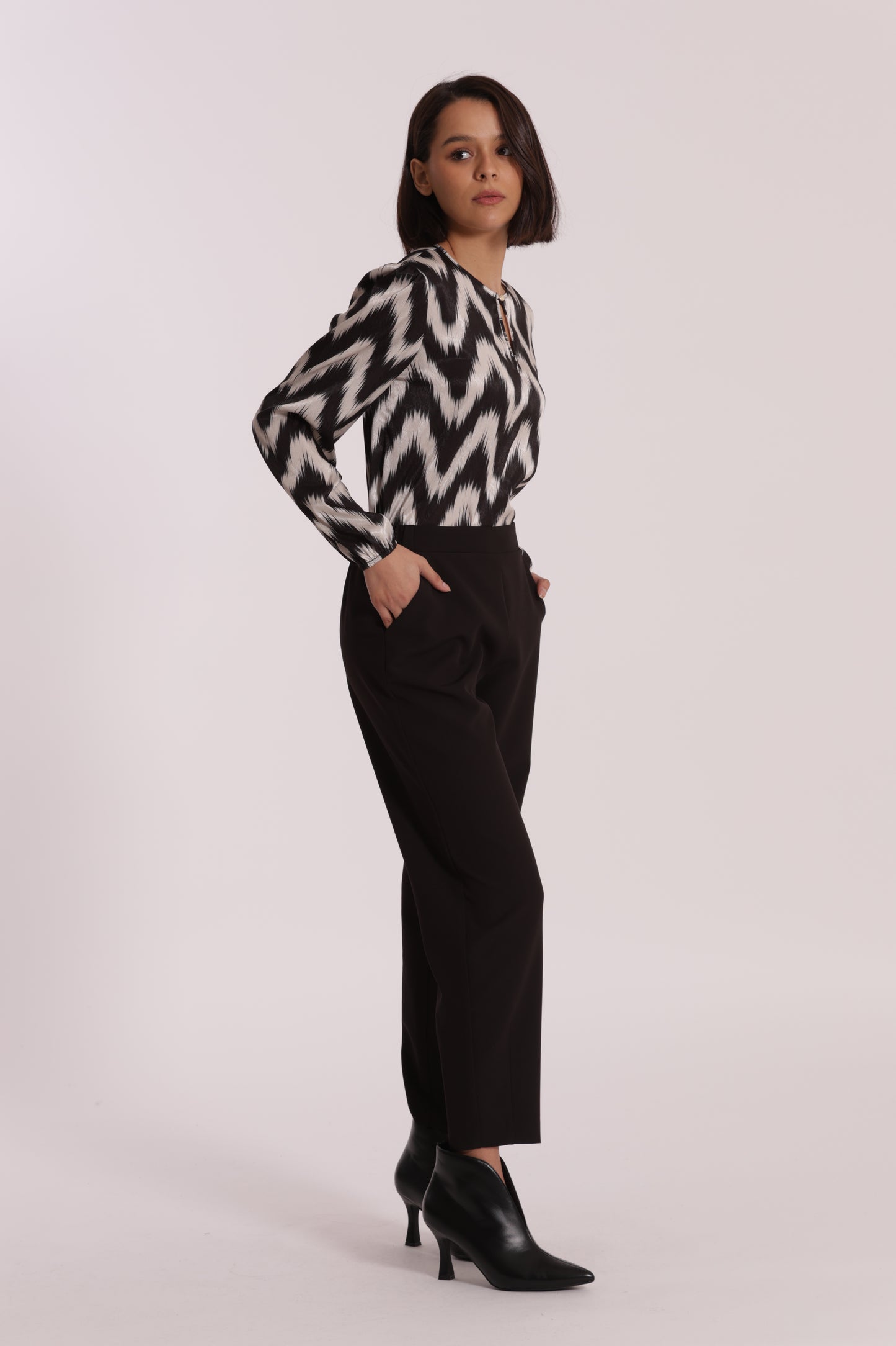 PANTALONE PALLONCINO IN TESSUTO TECNICO