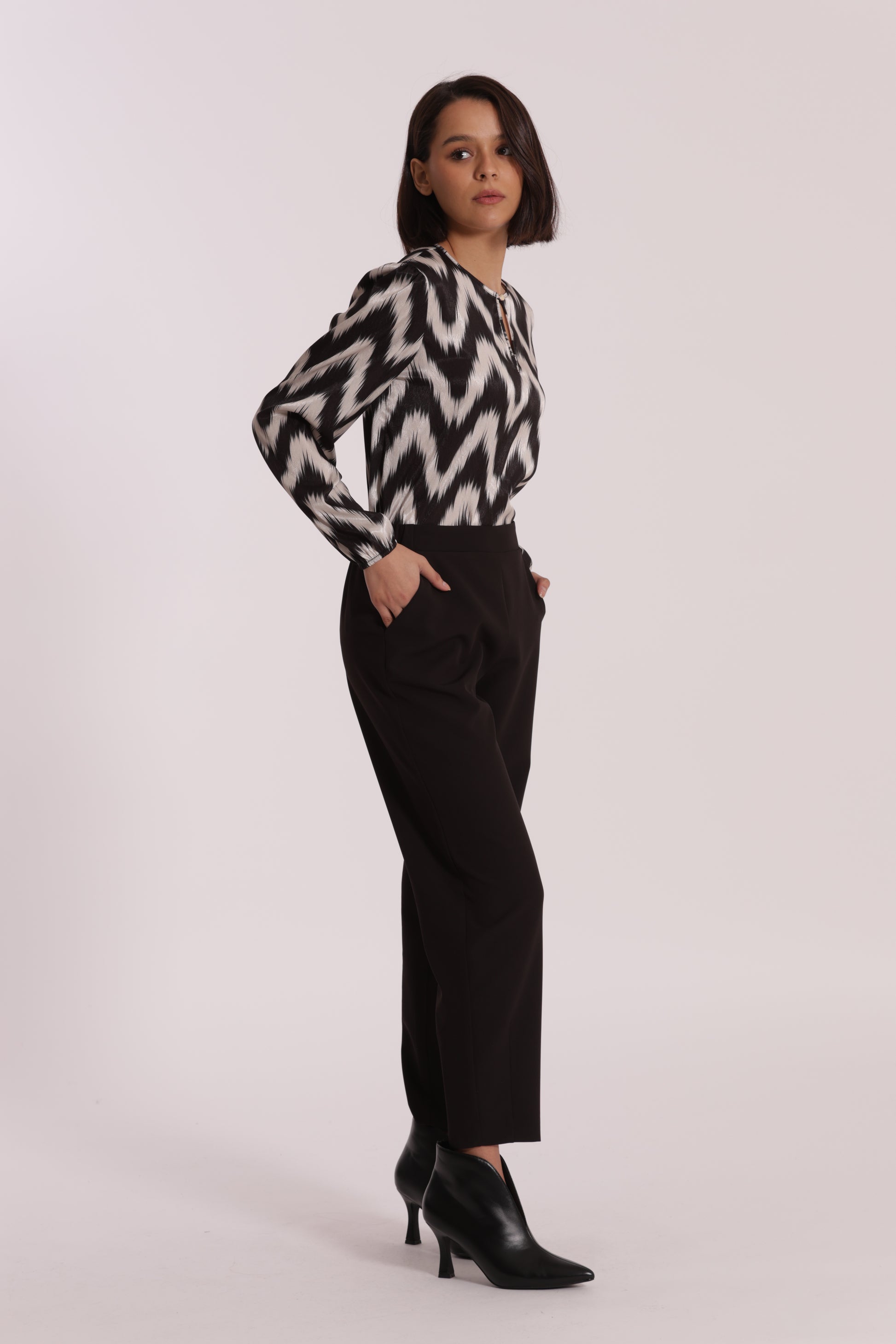 PANTALONE PALLONCINO IN TESSUTO TECNICO