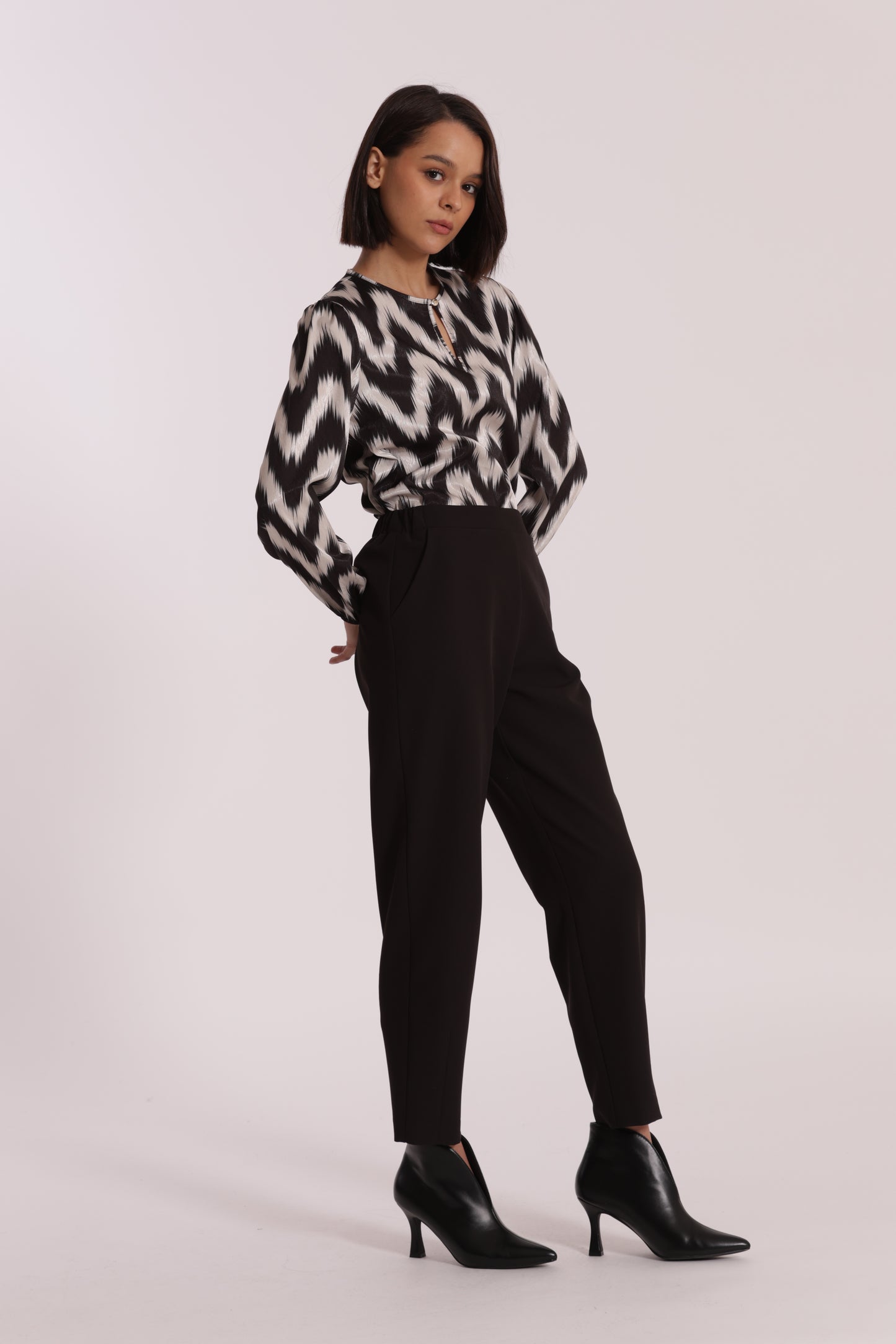 PANTALONE PALLONCINO IN TESSUTO TECNICO