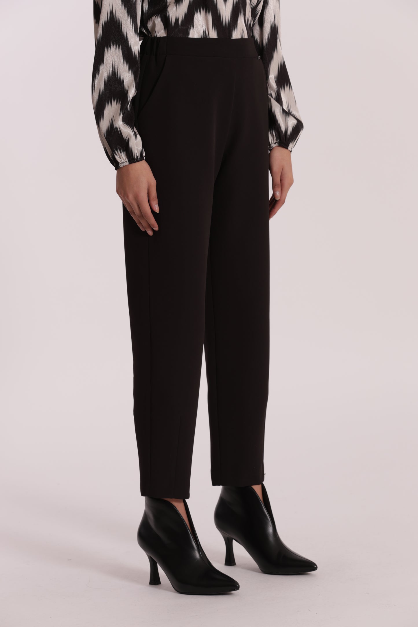PANTALONE PALLONCINO IN TESSUTO TECNICO