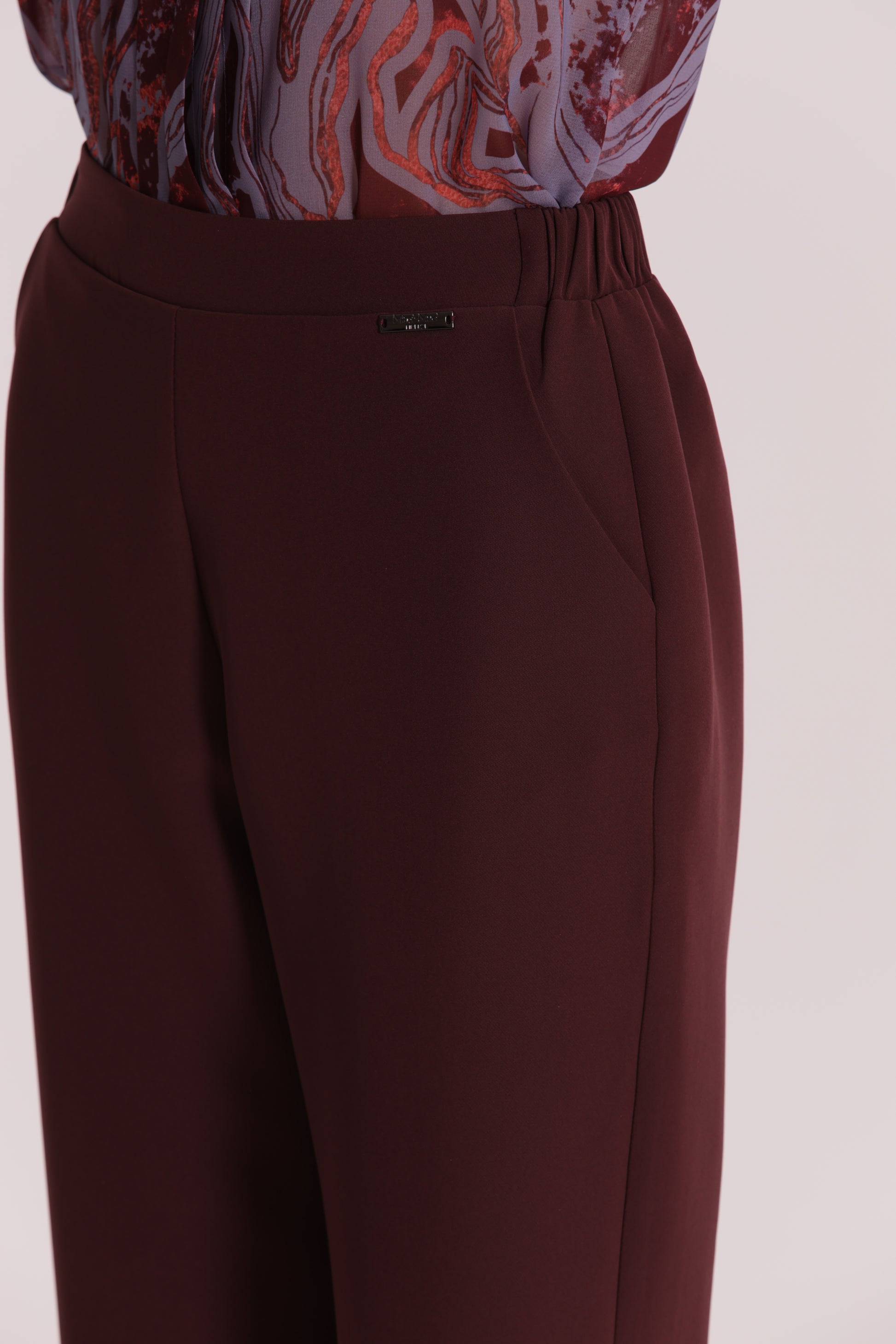 PANTALONE PALLONCINO IN TESSUTO TECNICO