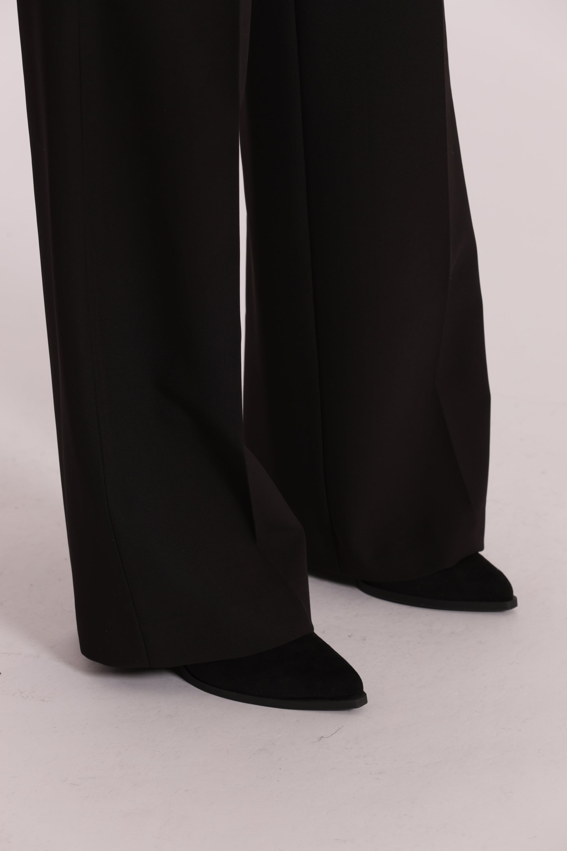 PANTALONE PALAZZO CON ELASTICO DIETRO IN TESSUTO TECNICO