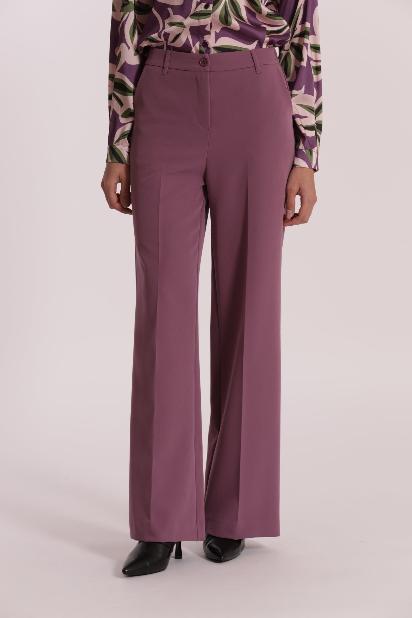 PANTALONE PALAZZO CON ELASTICO DIETRO IN TESSUTO TECNICO