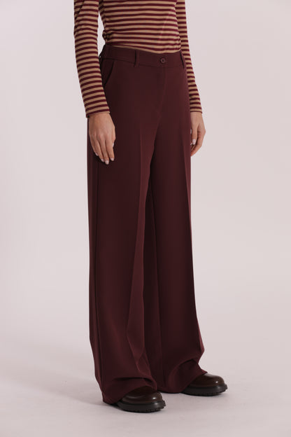 PANTALONE PALAZZO CON ELASTICO DIETRO IN TESSUTO TECNICO