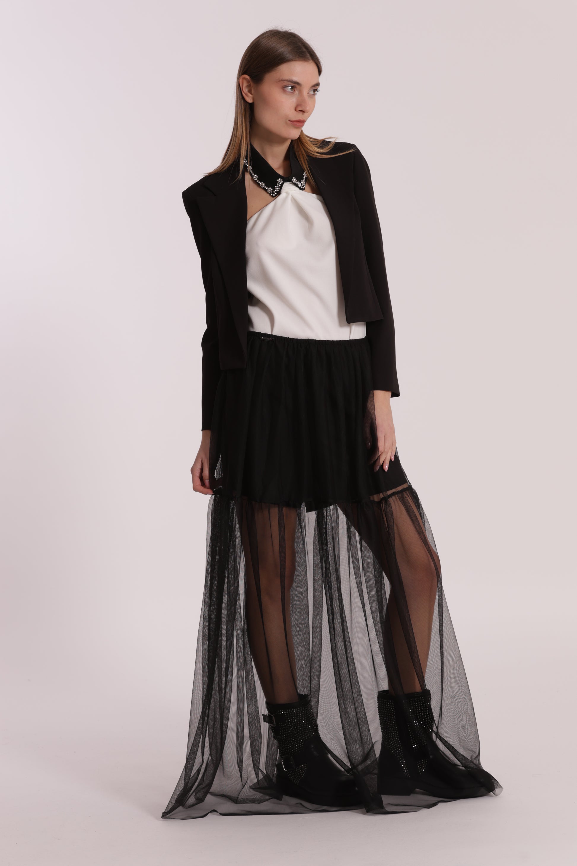 GIACCA CROPPED SENZA BOTTONI IN TESSUTO TECNICO