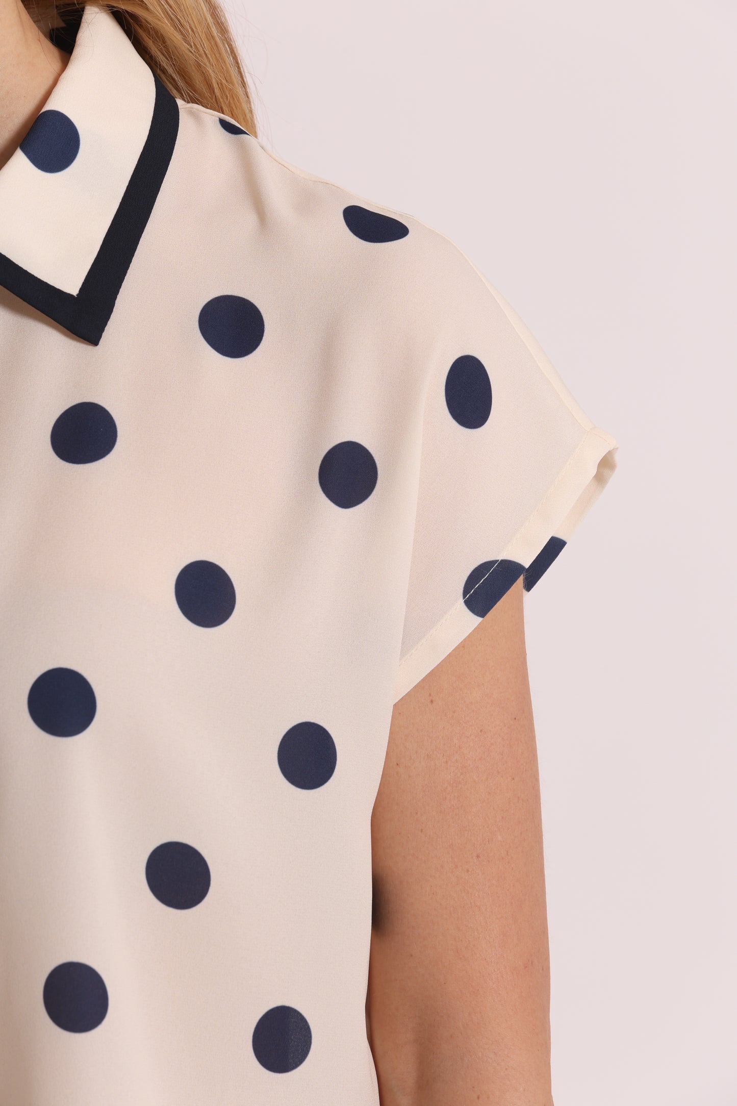 CAMICIA A MANICHE CORTE FANTASIA POIS