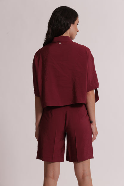 CAMICIA CROPPED CON FIBBIE SU MANICHE IN MODAL CUPRO
