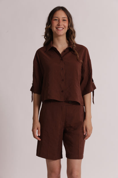 CAMICIA CROPPED CON FIBBIE SU MANICHE IN MODAL CUPRO