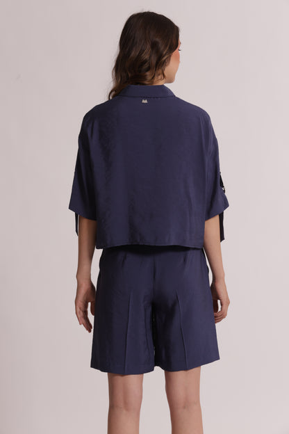 CAMICIA CROPPED CON FIBBIE SU MANICHE IN MODAL CUPRO