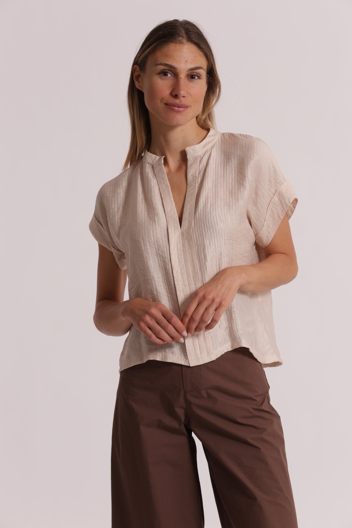 BLUSA CON COLLO ALLA COREANA IN CREPONNE