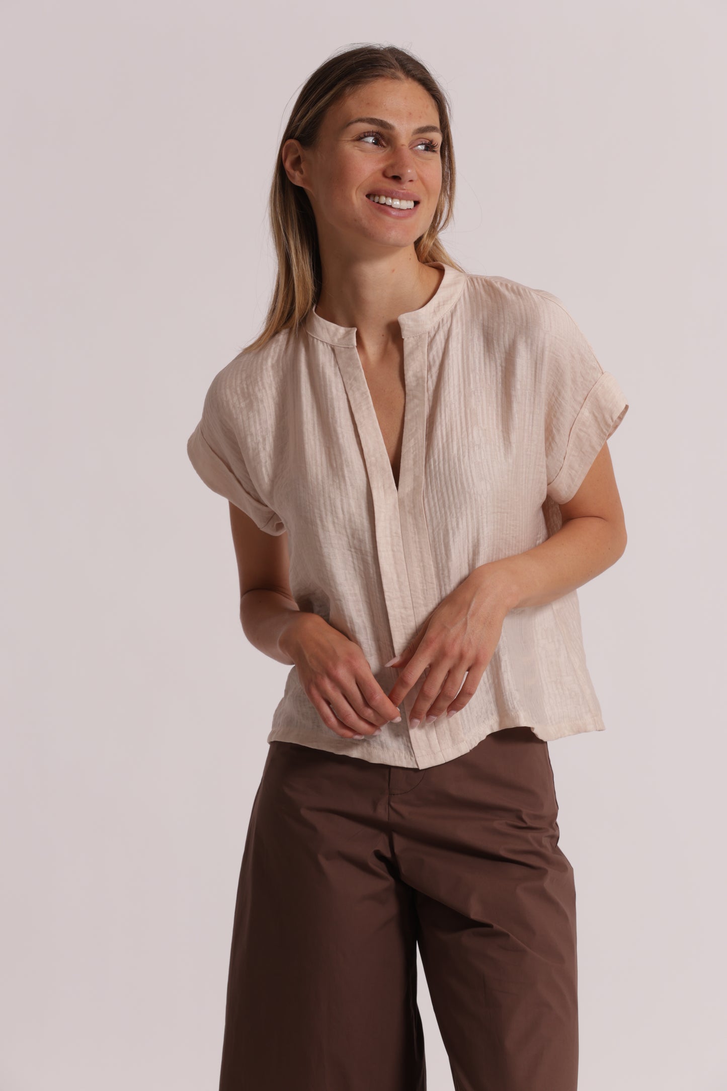 BLUSA CON COLLO ALLA COREANA IN CREPONNE