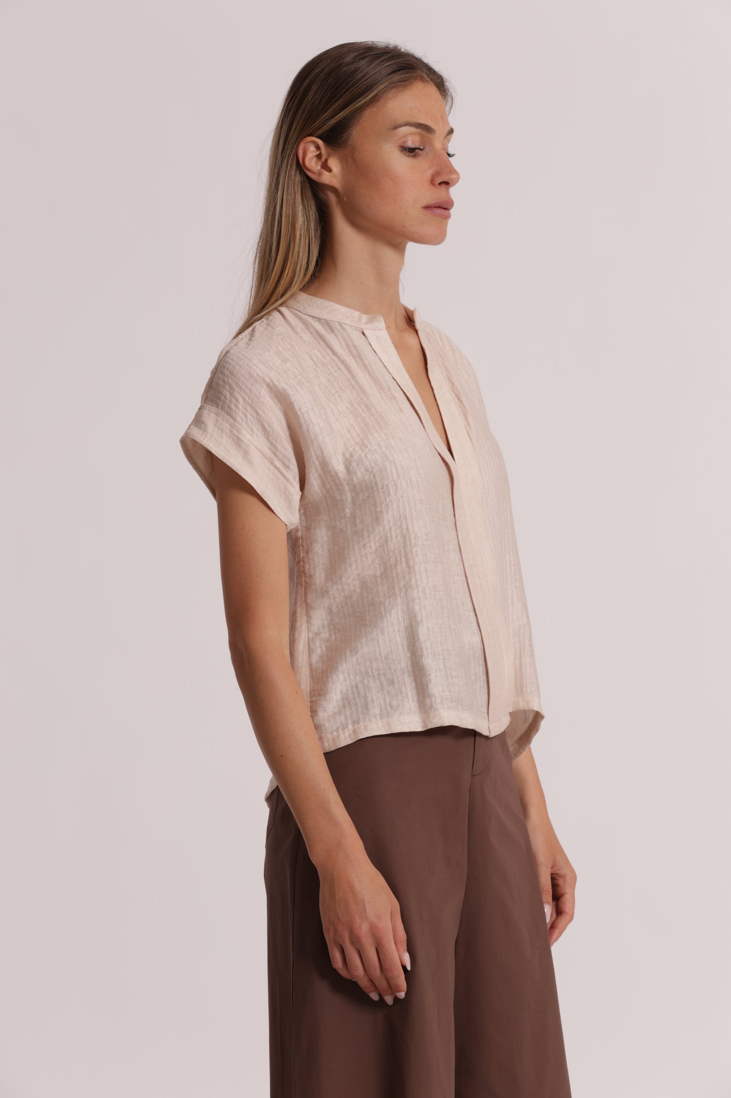 BLUSA CON COLLO ALLA COREANA IN CREPONNE