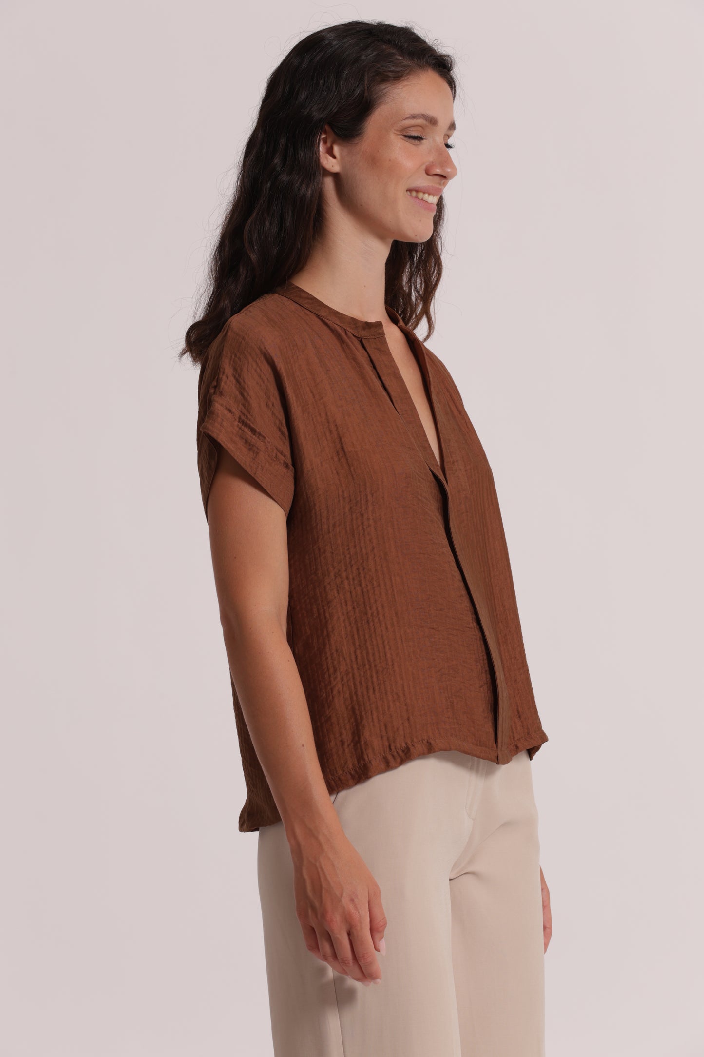 BLUSA CON COLLO ALLA COREANA IN CREPONNE