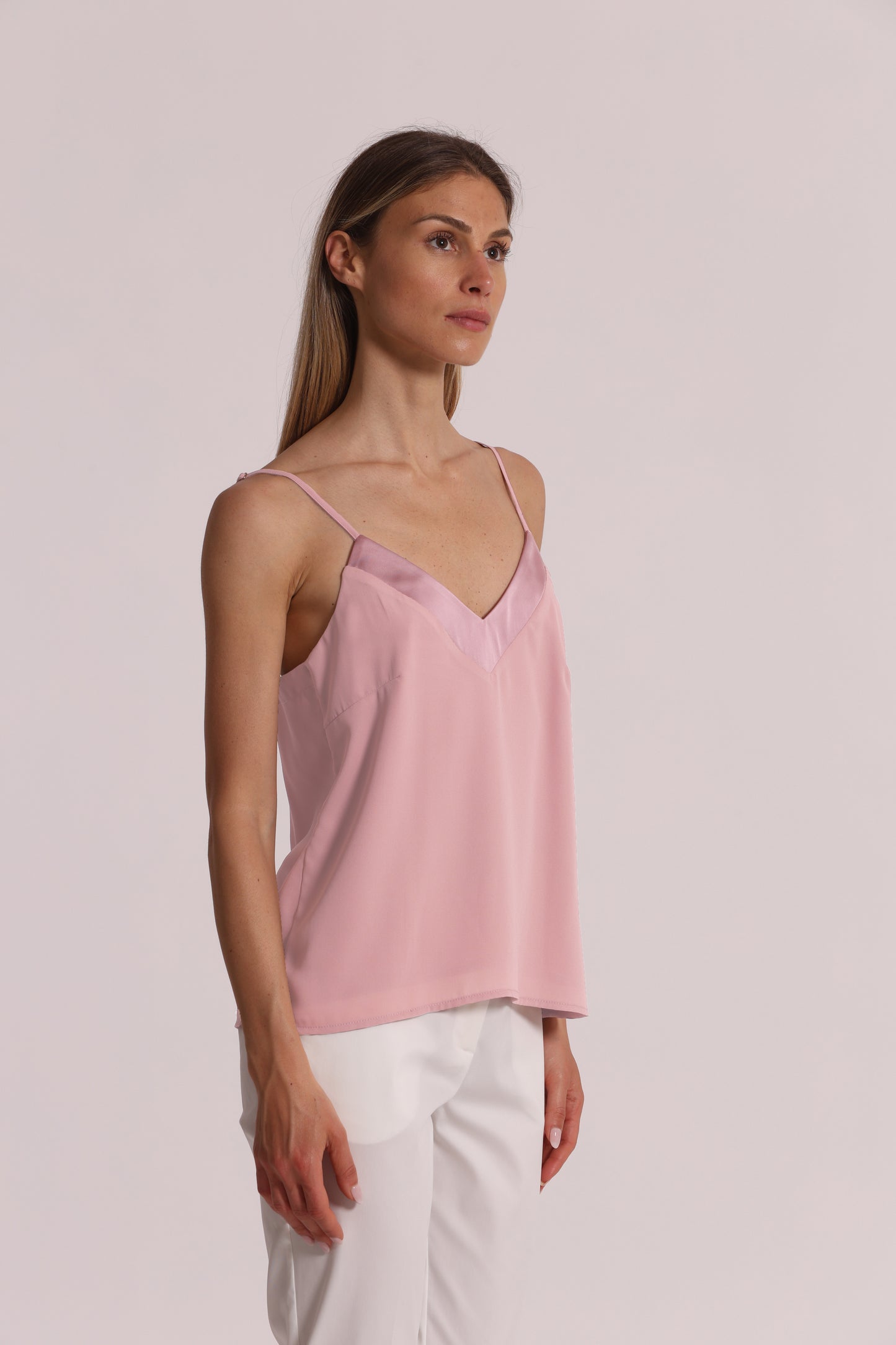TOP SCOLLO A V
