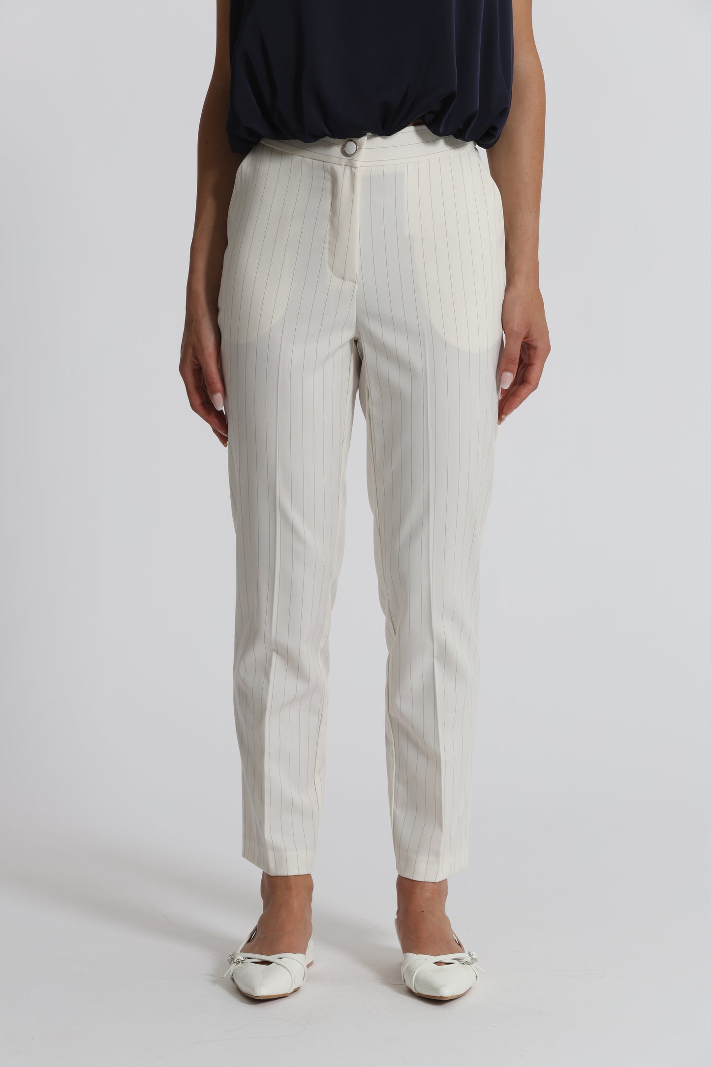 PANTALONE SIGARETTA CON ELASTICO DIETRO GESSATO