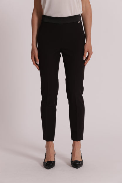 PANTALONI CON DETTAGLI IN SIMIL RASO