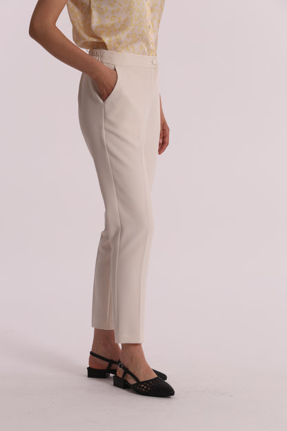 PANTALONI SIGARETTA CON ELASTICO DIETRO