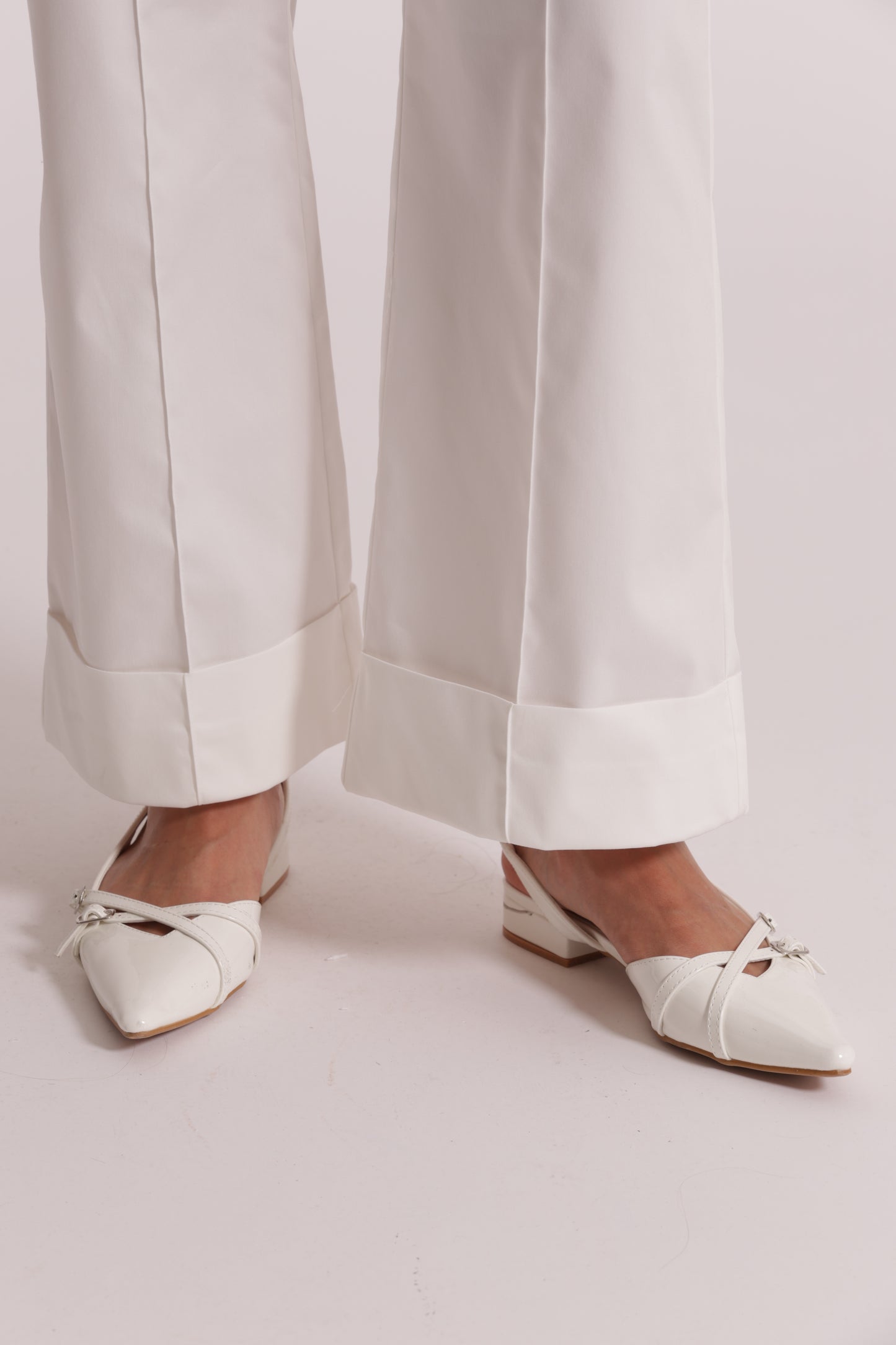 PANTALONI IN COTONE CON RISVOLTO