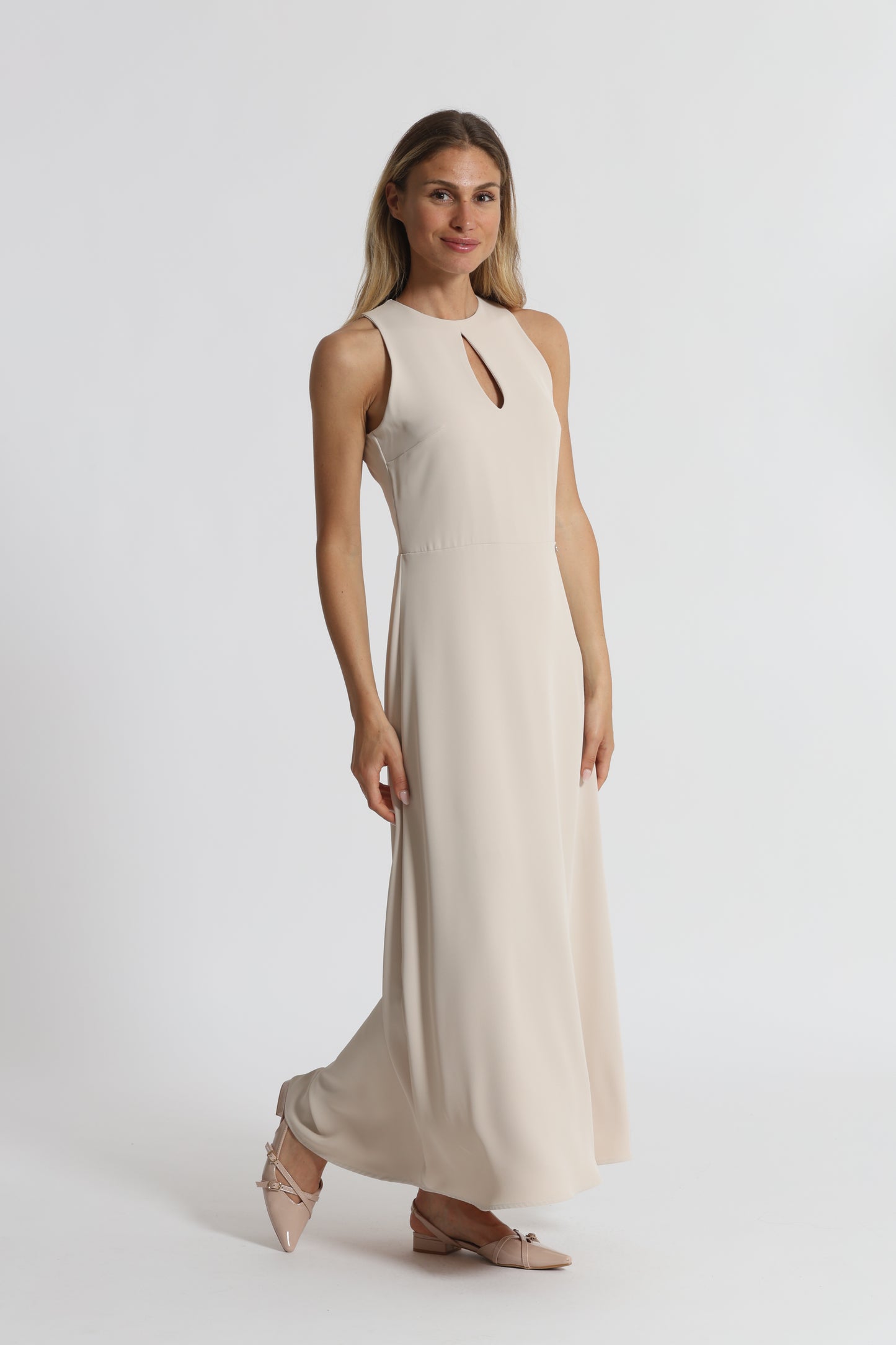 ABITO MIDI CON SCOLLO A GOCCIA