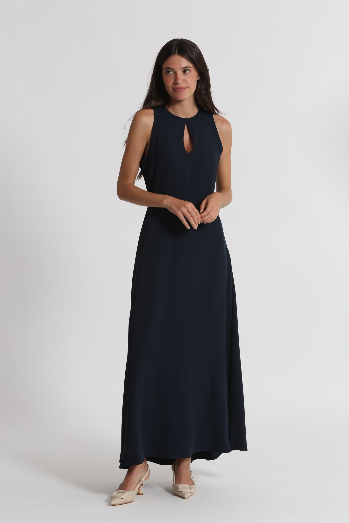 ABITO MIDI CON SCOLLO A GOCCIA