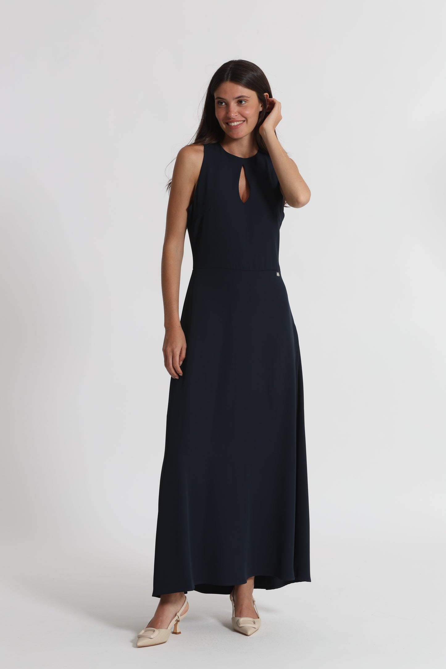 ABITO MIDI CON SCOLLO A GOCCIA