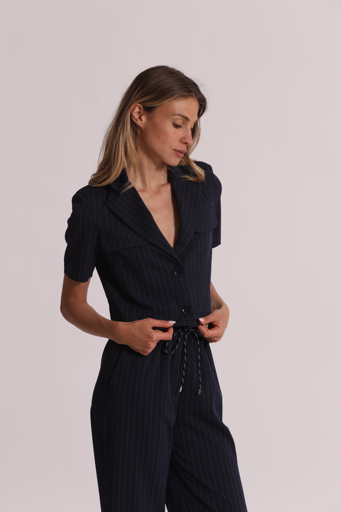 GIACCA CROPPED A MANICHE CORTE GESSATA