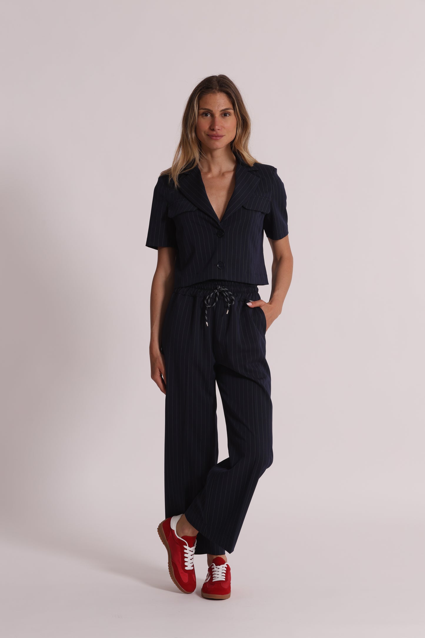 GIACCA CROPPED A MANICHE CORTE GESSATA