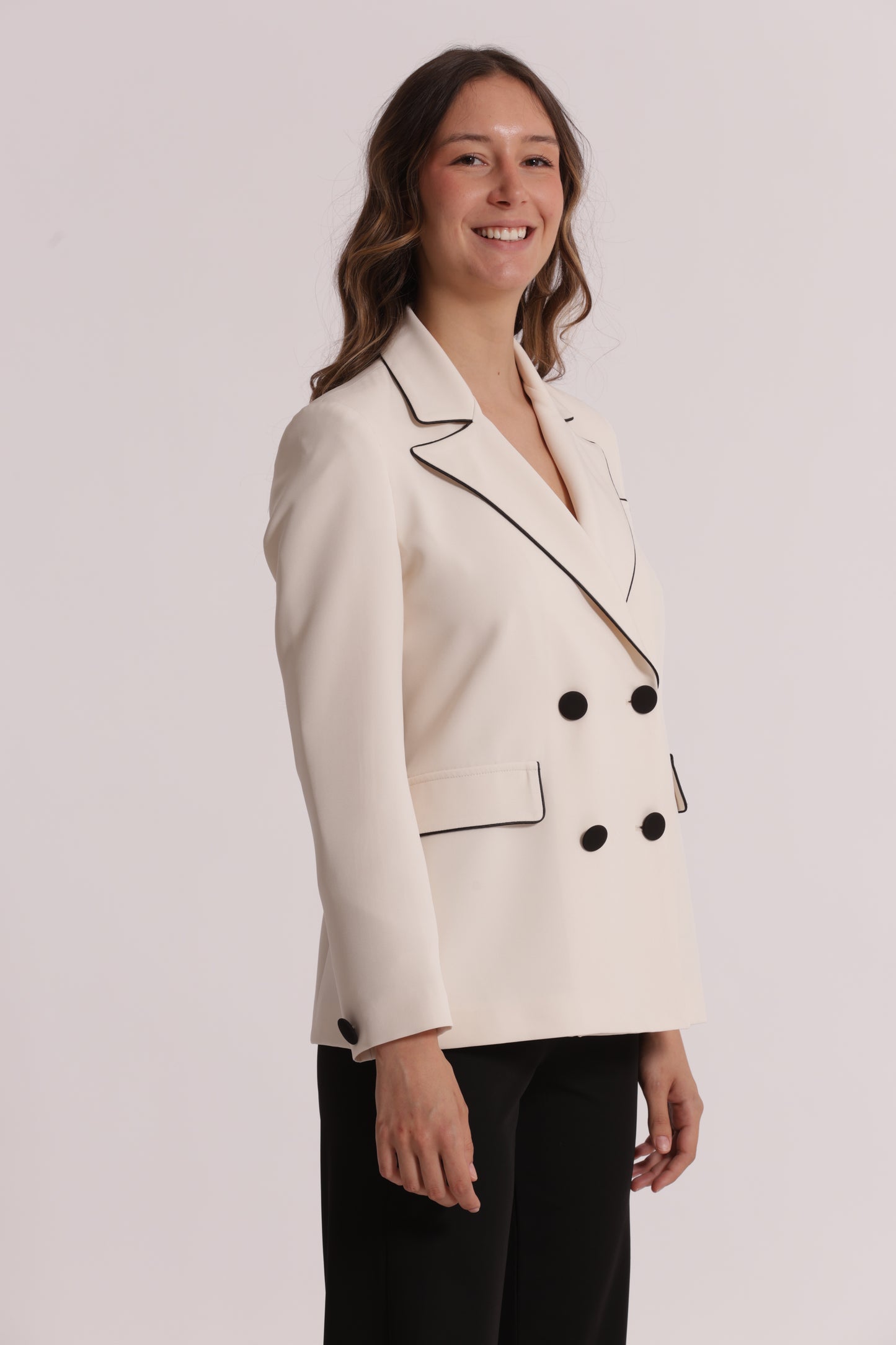 GIACCA CON BORDI A CONTRASTO