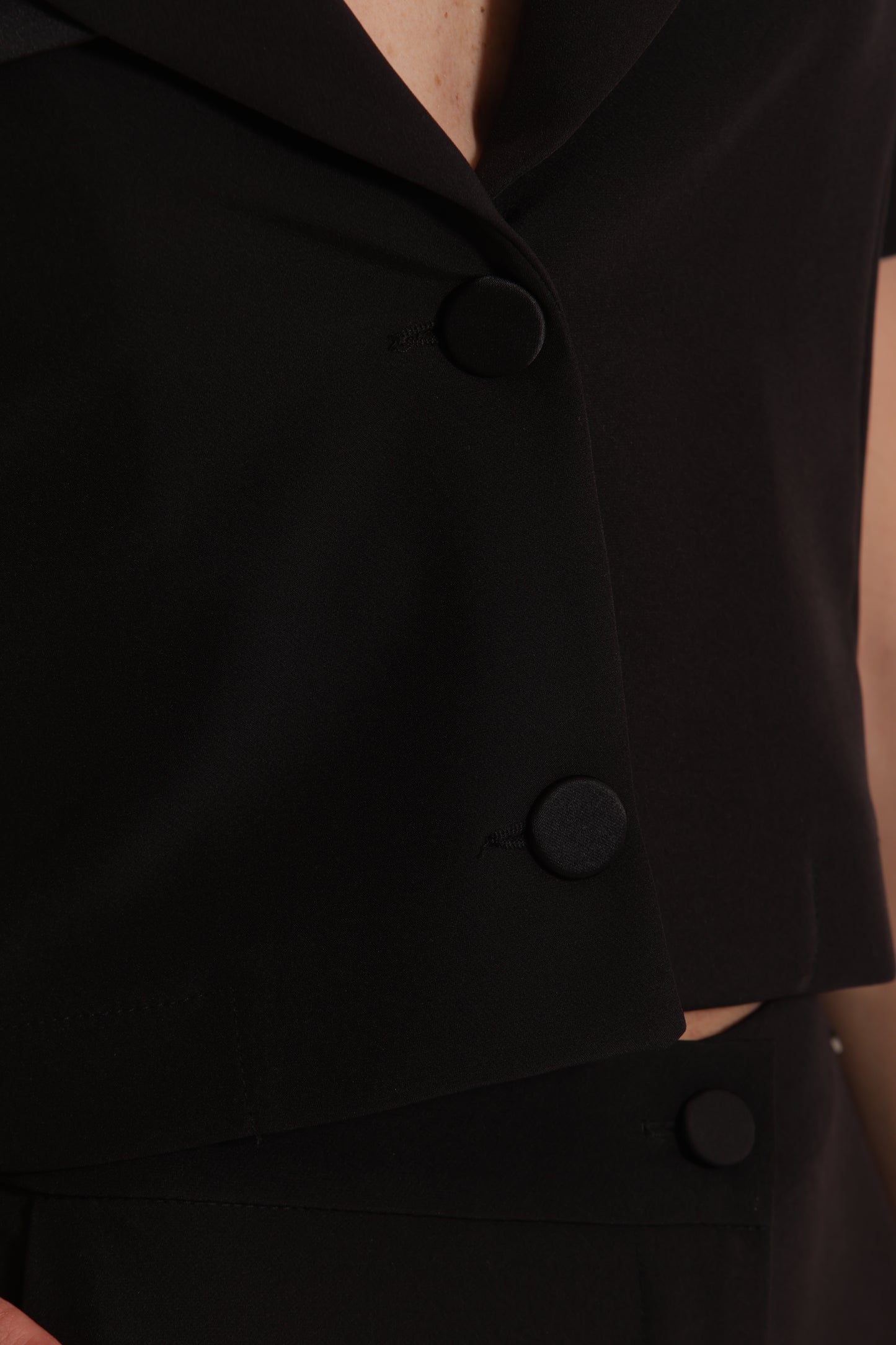 GIACCA MANICHE CORTE IN TESSUTO TECNICO