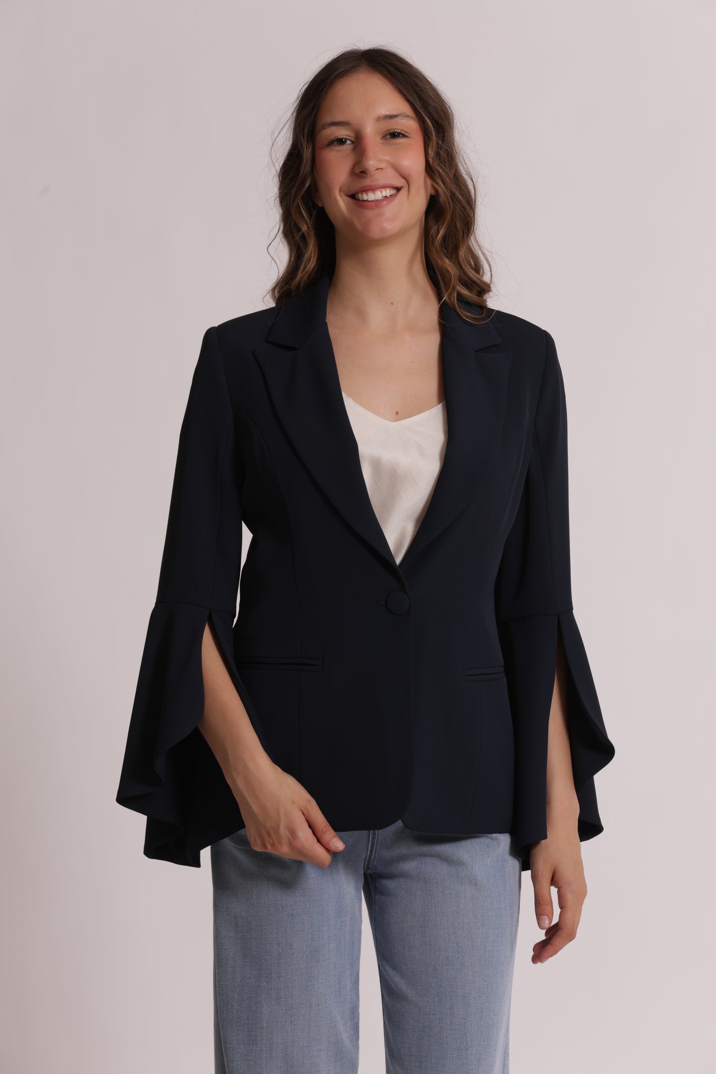 GIACCA CON MANICHE A TULIPANO