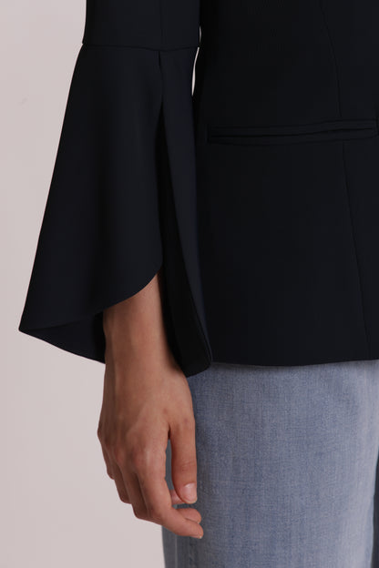 GIACCA CON MANICHE A TULIPANO