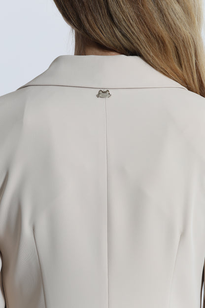 GIACCA CON MANICHE A TULIPANO