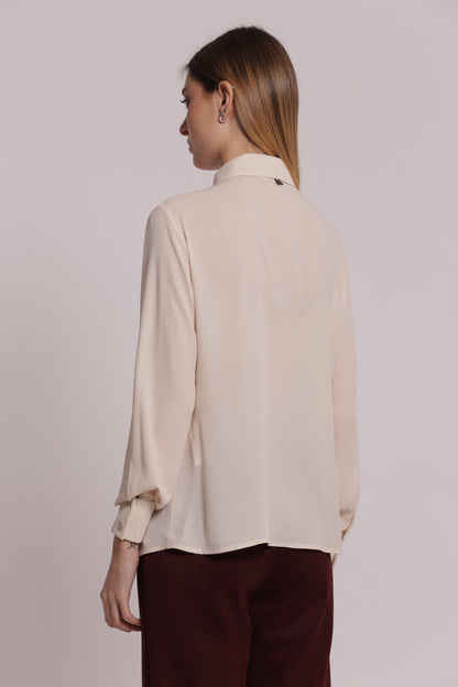 CAMICIA IN GEORGETTE CON BOTTONI GIOIELLO