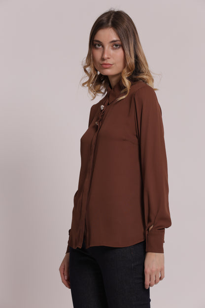 CAMICIA IN GEORGETTE CON BOTTONI GIOIELLO
