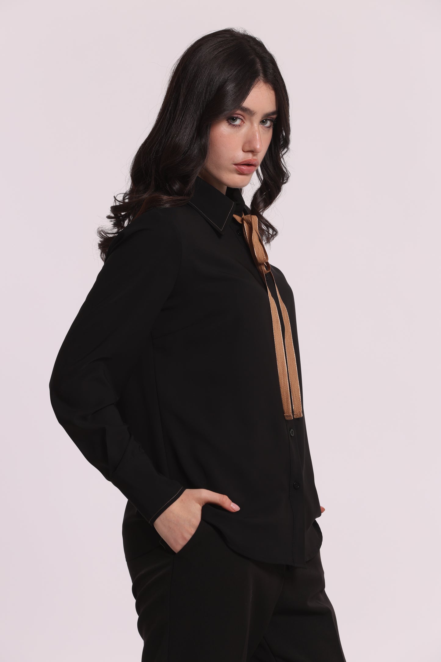 CAMICIA IN SILKHAND CON FIOCCO