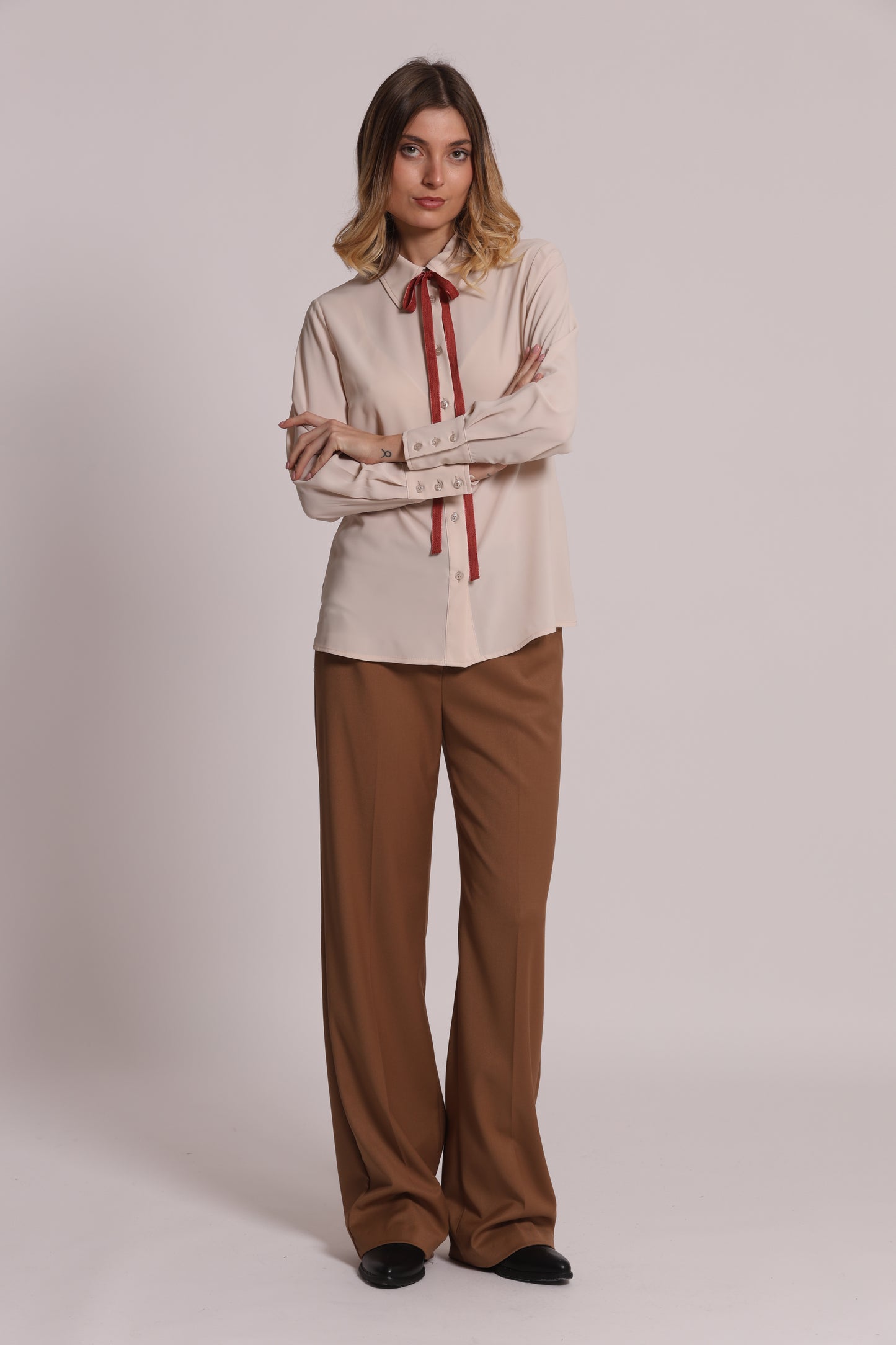 CAMICIA IN SILKHAND CON FIOCCO