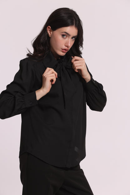 BLUSA CON SPALLINE E FIOCCO