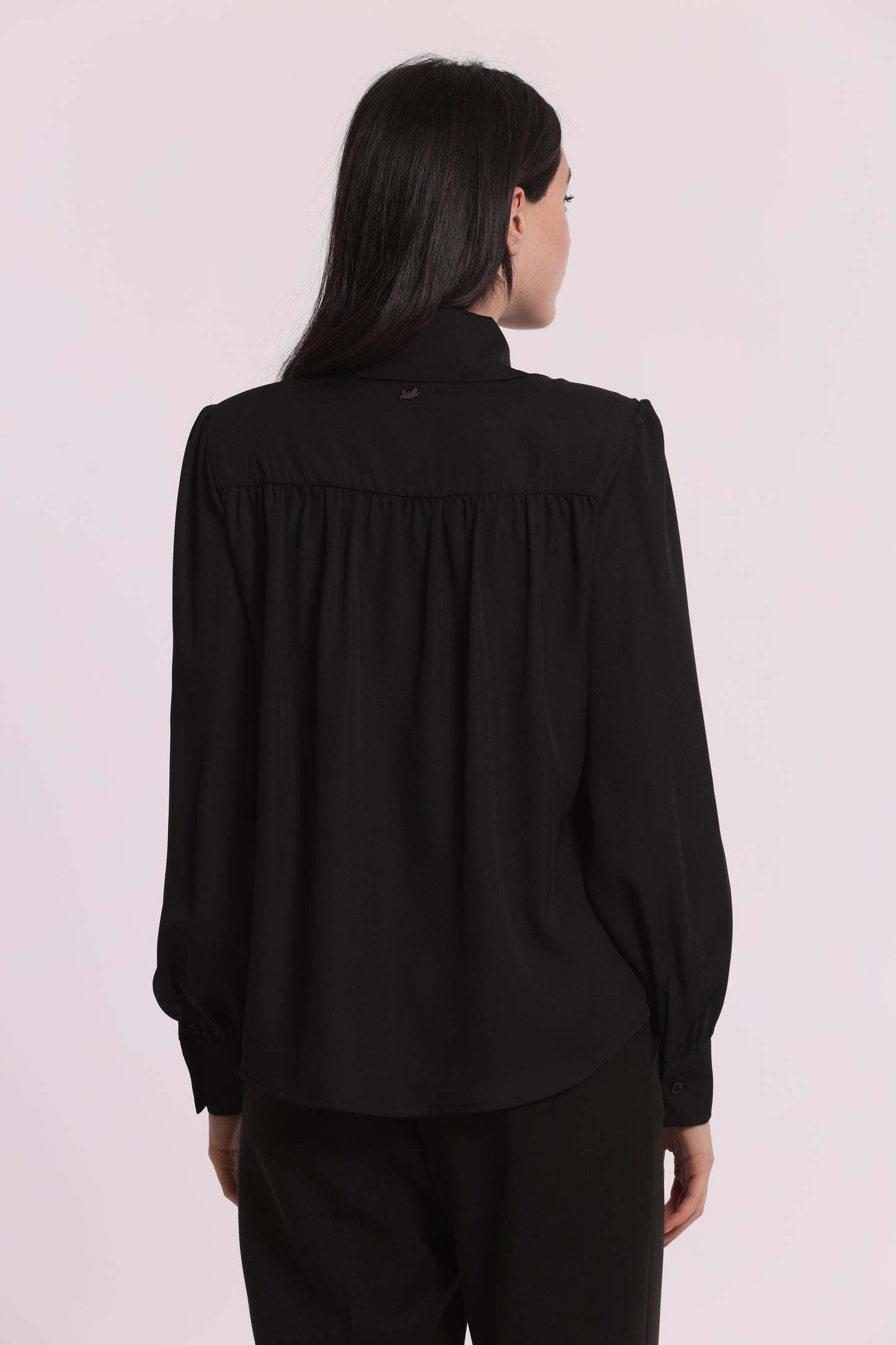 BLUSA CON SPALLINE E FIOCCO