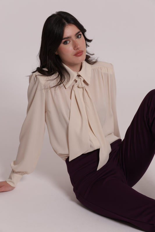 BLUSA CON SPALLINE E FIOCCO