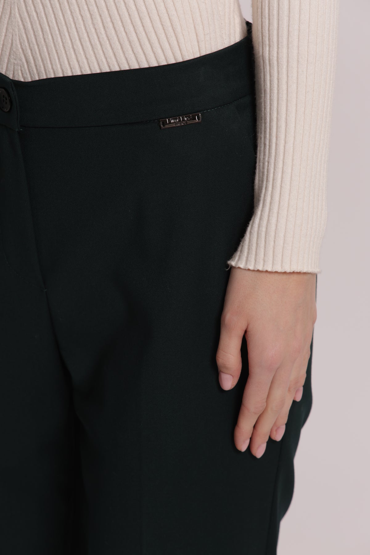PANTALONE SIGARETTA CON ELASTICO DIETRO TESSUTO VANZ