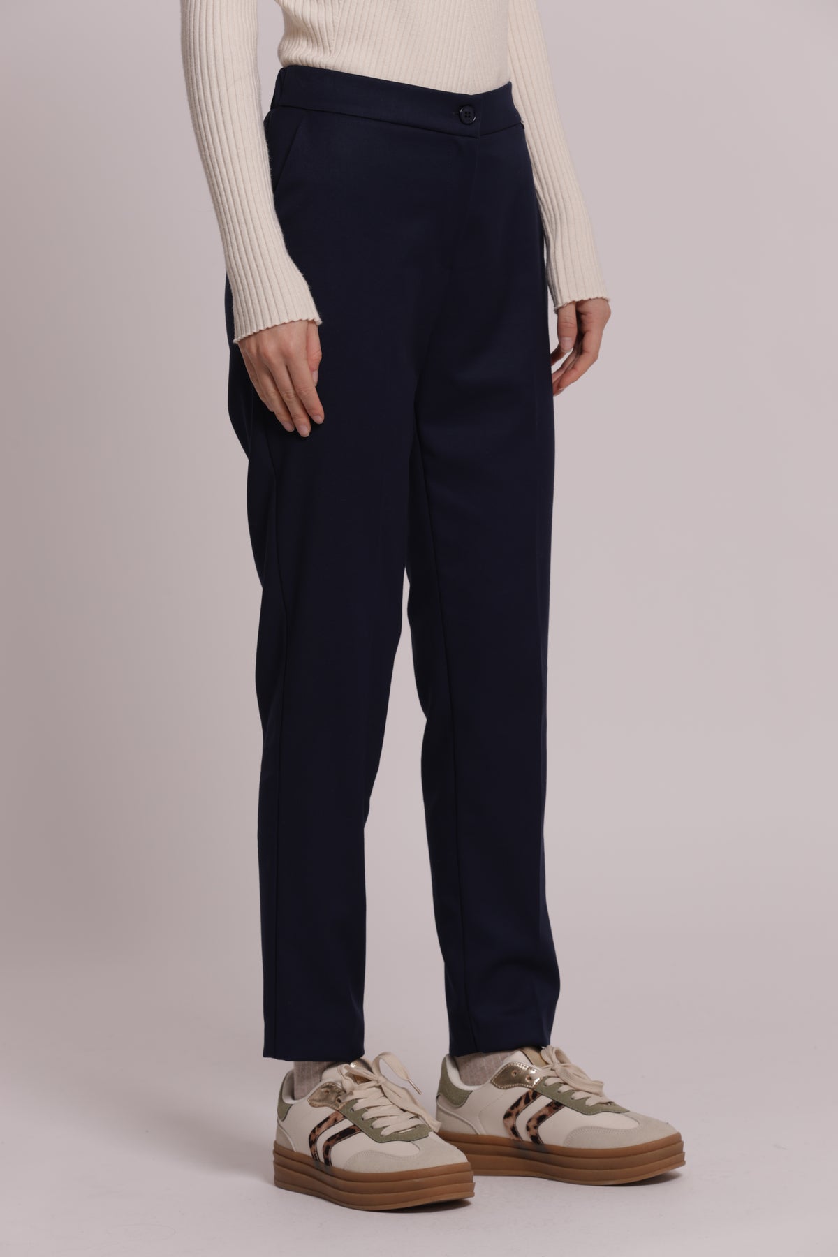 PANTALONE SIGARETTA CON ELASTICO DIETRO TESSUTO VANZ