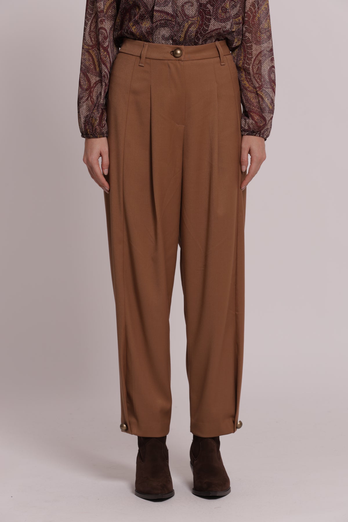 PANTALONE CON PINCES TESSUTO VANZ