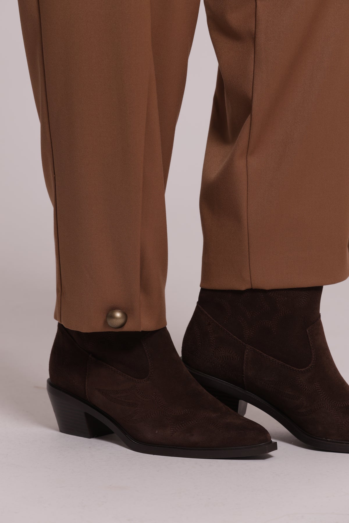 PANTALONE CON PINCES TESSUTO VANZ