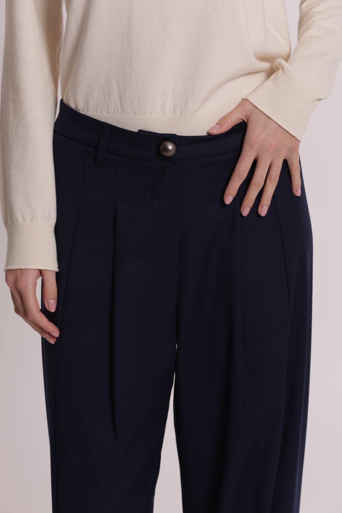 PANTALONE CON PINCES TESSUTO VANZ
