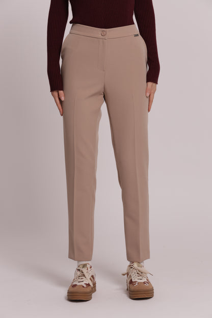 PANTALONE SIGARETTA CON ELASTICO DIETRO IN TESSUTO TECNICO