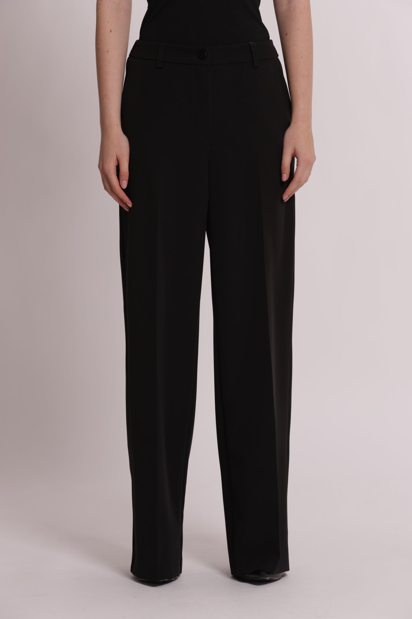 PANTALONE PALAZZO CON ELASTICO DIETRO IN TESSUTO TECNICO