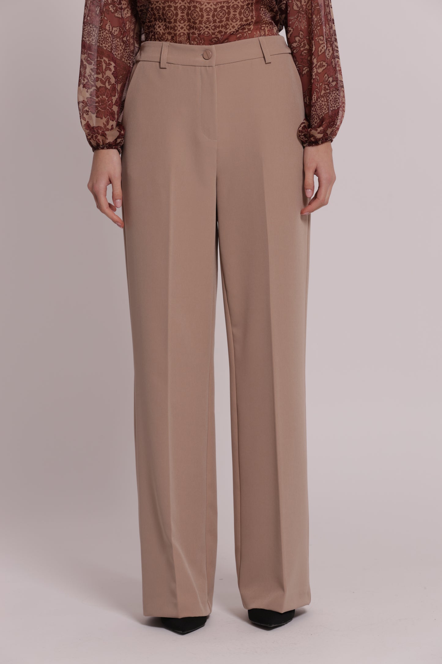 PANTALONE PALAZZO CON ELASTICO DIETRO IN TESSUTO TECNICO